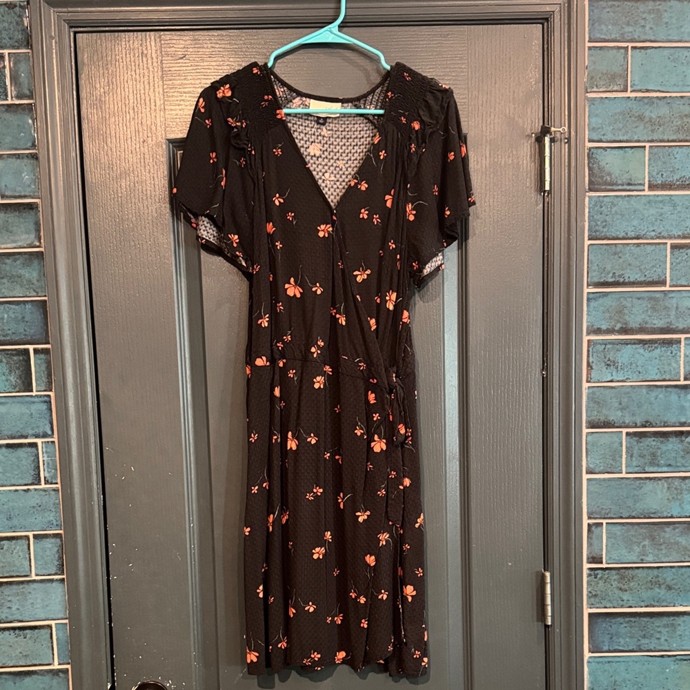 Universal Thread Black Floral Midi Wrap Dress